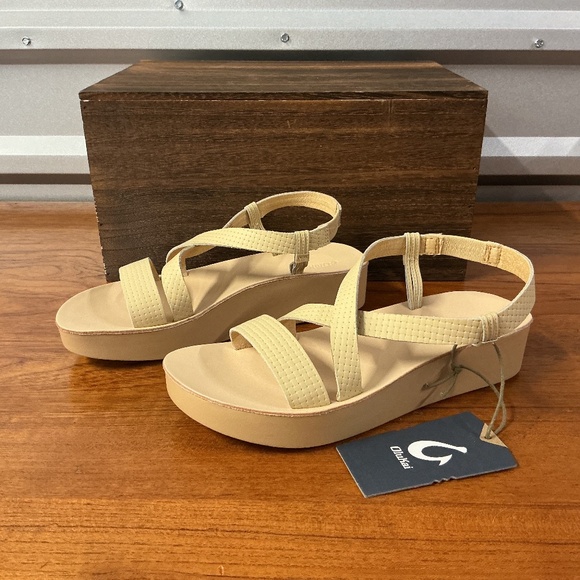 Olukai Women Onohi Strappy Warm Beige Leather Platform Sandal Size 9 - Picture 1 of 8